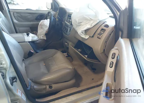 2003 Ford Escape Limited from USA, damaged, VIN 1FMCU04133KE08033